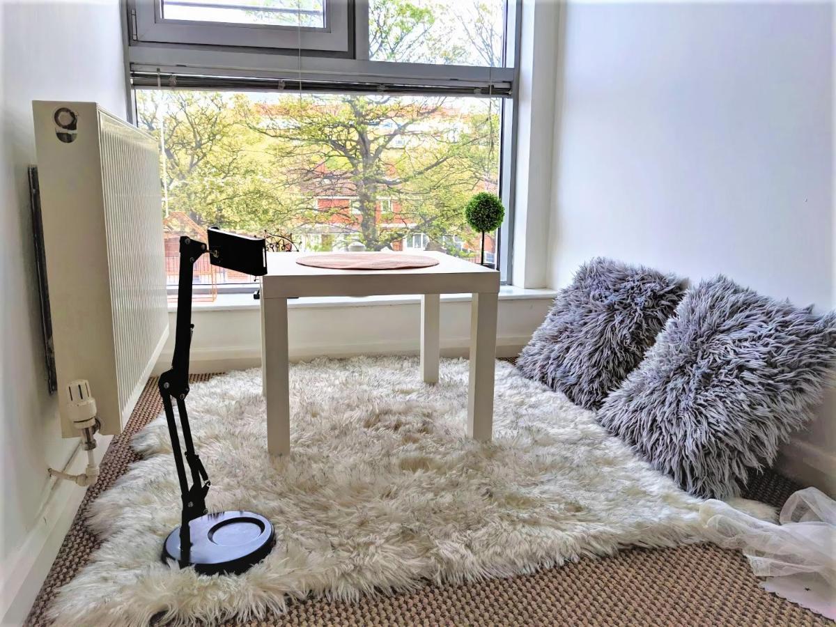 Large 3 Bedrooms In Liverpool City Centre, Free Parking Εξωτερικό φωτογραφία