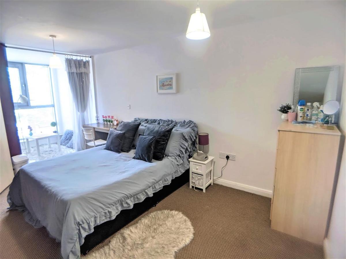 Large 3 Bedrooms In Liverpool City Centre, Free Parking Εξωτερικό φωτογραφία
